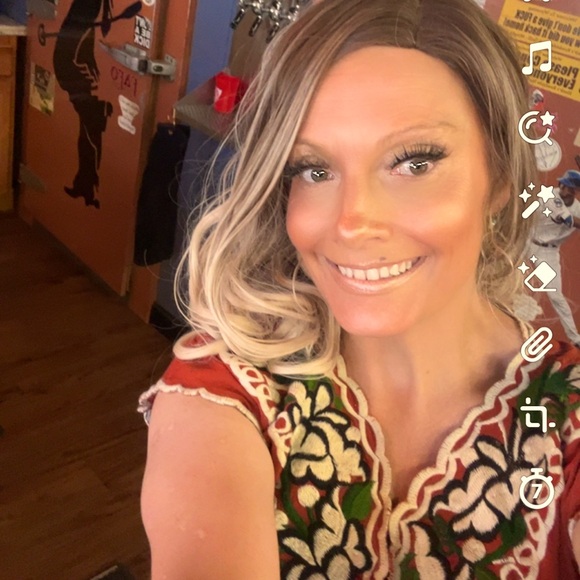 Meet your Posher, Nola - Picture 2 of 6